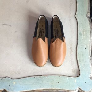 Two-tone Sabah shoes. Brand new. Women’s sz 9-9.5